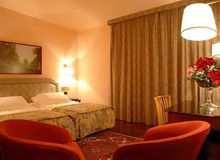 酒店 Regina Olga 4*